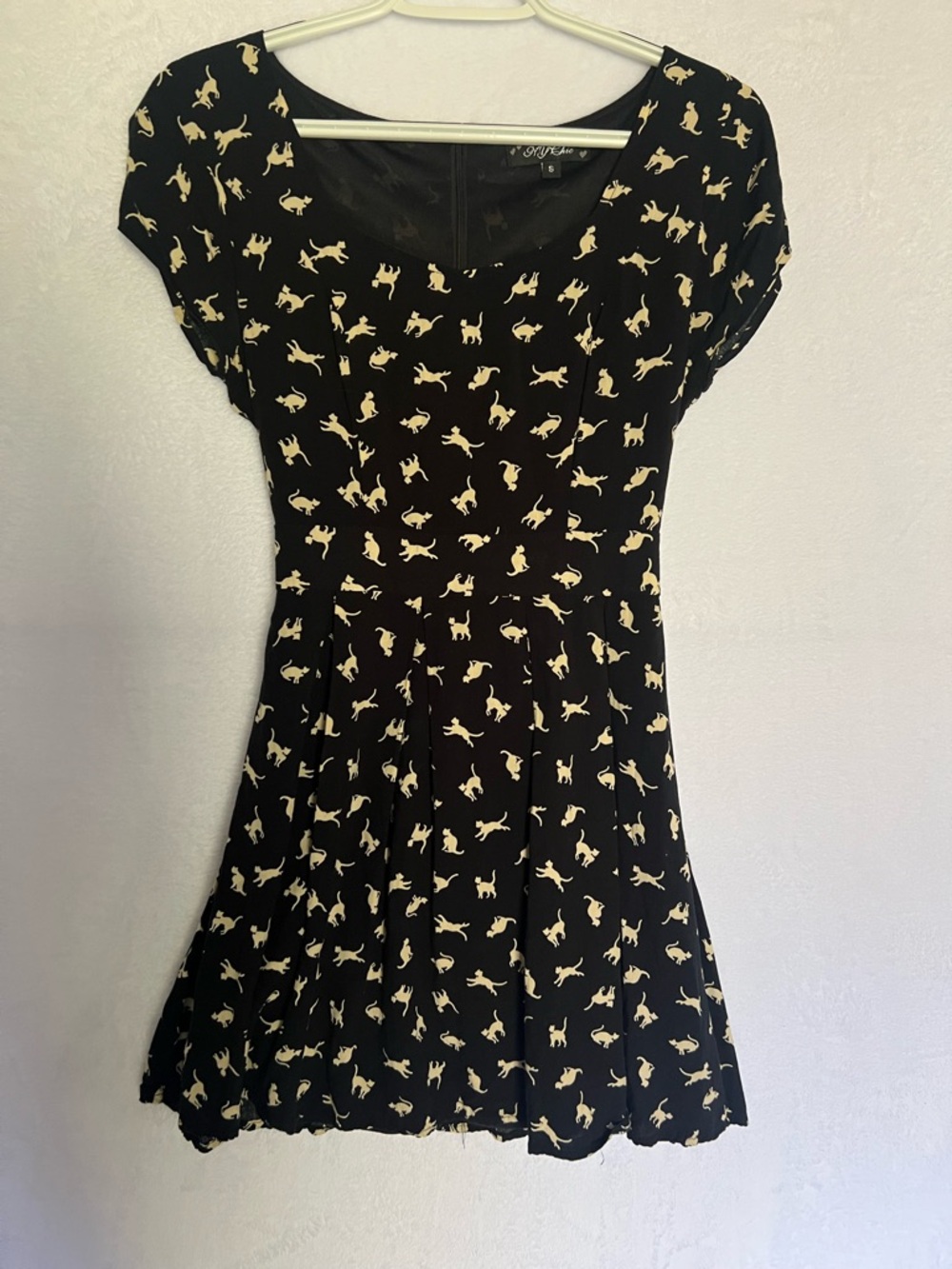 NY Chic Black Cream Cats Mini Dress Lined Zipper Pleated Bow Summer NWOT Sz Sm